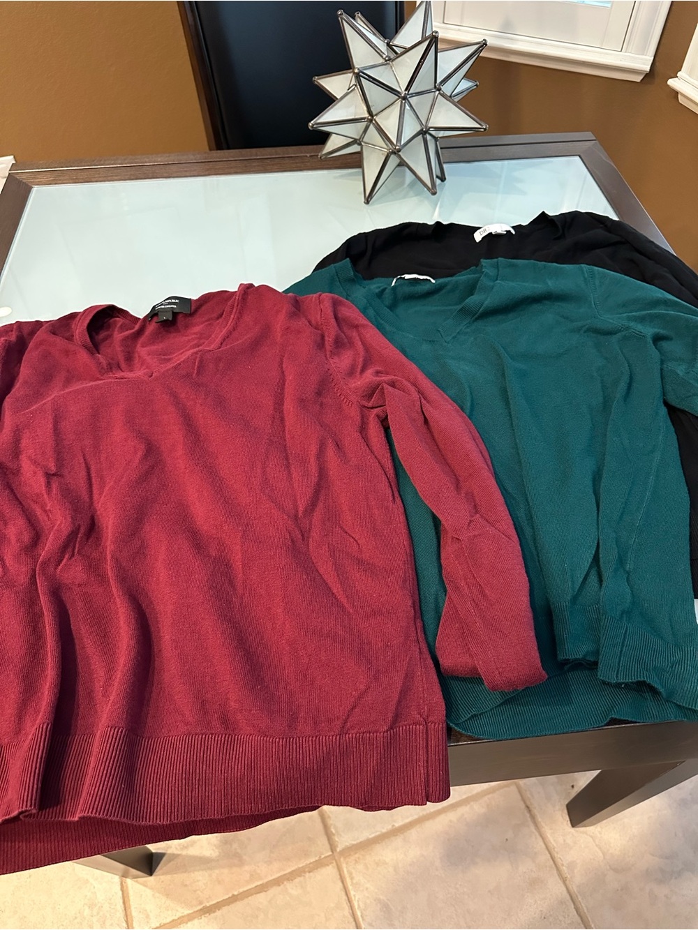 3 v-neck sweaters size large
